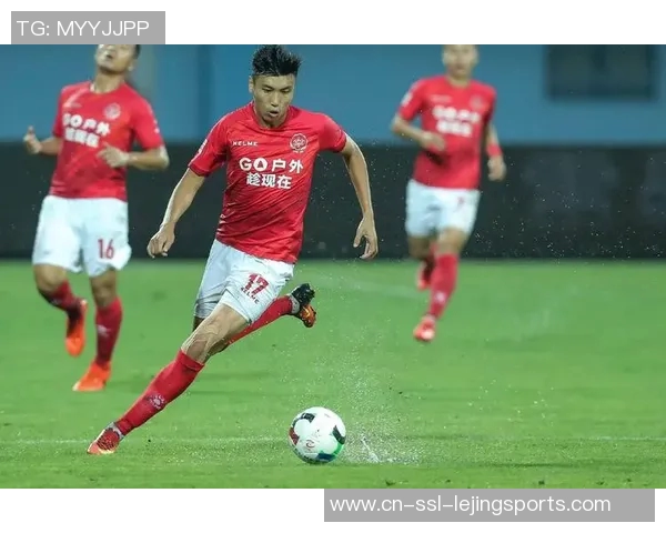 四川足球明星卢成的辉煌历程与对中国足球的深远影响